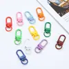 Llavero de pintura para perro color metal 3 hebillas de puerta pequeñas colgante llavero giratorio accesorios para llavero diy