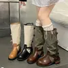 Botas largas de tacón grueso estilo británico en color marrón para mujer, nuevo modelo 2026, botas de montar retro que alargan la figura y estilizan para personas bajitas