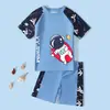 Roupa de Banho Infantil Roupa de Banho para Meninos Piscina de Águas Termais Criança Pequena Conjunto de Duas Peças Cueca de Natação Conjunto para Bebê Menino Equipamento Atacado