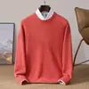 Novo suéter de lã business casual para homens, gola redonda, cor sólida, tricô espesso, suéter de lã estiloso e que rejuvenesce para homens
