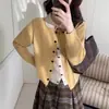 ¡Súper Reductor de Edad! Elegante Conjunto Estilo Año Nuevo con Solapa Suave y Lazo, Cárdigan Tejido Dulce de Bloques de Color, Aspecto de Dos Piezas
