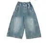 Conjunto de Tres Piezas para Niña Estilo Coreano: Chaleco Negro de Puntos con Pantalón de Mezclilla, Estilo Primavera y Otoño, Nuevo Set para Niña Pequeña 2026