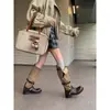 Encuentro Primero Temporada Retro Punta Redonda Color Lavado Desgastado Plisado Botas Largas 2026 Otoño/Invierno Nuevo Tacón Grueso Hebilla de Cinturón Bloque de Color Botas de Caña Alta