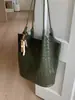 Bolsa Grande de Textura Trançada de Alta Qualidade para Mulheres 2025 Nova Moda Bolsa Grande de Grande Capacidade para o Dia a Dia Bolsa Tote Versátil