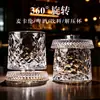 Copo de uísque de cristal giratório em formato de estrela, um design elegante e luxuoso com base de cristal, perfeito para aliviar o estresse e apreciar destilados.