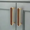 Mueble de cajón para zapatero de nogal nórdico Gabinete minimalista Armario Manija de un solo agujero Manija cuadrada de mariposa para puerta