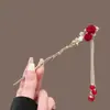 Pinza para el pelo con borla de rosa roja Pinza para el pelo de flor de terciopelo Otoño e Invierno Accesorio para el pelo Parte trasera de la cabeza Pinza de tiburón Pinza para el pelo de Año Nuevo