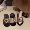 Pantuflas sin cordones con estampado de leopardo, novedad de 2026, para otoño e invierno. Pantuflas planas de felpa con pedrería, a la moda para mujeres adultas.
