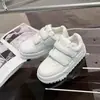 Zapatos Blancos Cómodos de Suela Gruesa con Velcro para Mujer, Novedad Otoño/Invierno 2026 Versátiles de Cuero Genuino para Exteriores Casuales, Little Fat Ding