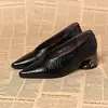 Zapatos Planos de Tacón Grueso con Punta Puntiaguda y Estampado de Serpiente Poco Profundos, Tendencia Primavera/Otoño 2026 para Mujer, Fáciles de Usar y Versátiles