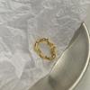 Anillo de dedo ondulado de doble capa con diseño de nicho de estilo coreano, exquisita textura que combina con todo, chapado en cobre con oro real.