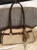 Bolsa de ombro vintage descontraída de grande capacidade, bolsa de ombro única elegante estilo motocicleta, bolsa tote estilosa para sair e ir ao trabalho
