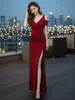 Vestido Largo de Noche Negro Escote Profundo Hombros Descubiertos para Mujer, Vestido Sirena Elegante Largo con Lazo Ceñidor en la Cintura y Abertura, para Ser Anfitriona de Banquetes