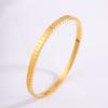 Pulseira de Aço Titânio Moda Simples Listrada Aberta Pulseira de Aço Inoxidável Feminina Alta Qualidade Não Desbota Pulseira Versátil