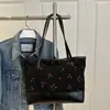 Bolsa Tote de Classe Estudantil Estampada Estilo Novo Primavera 2025 com Alça de Ombro Única, Tecido de Veludo Cotelê, Grande Capacidade, Bolsa Feminina Casual para o Dia a Dia
