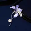 Novo Broche de Cadeado da Paz Vermelho Chinês Rosas Elegantes Acessórios para Roupas Retangular Totalmente Cravejado Animal Broche de Gola