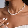 Conjunto de três peças de colares vintage europeus e americanos com pérolas e miçangas, brincos minimalistas de nicho, pulseiras da moda de alta qualidade para mulheres
