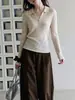 Suéter tejido casual de cuello polo para mujer, nueva colección otoño 2026, corte ajustado, favorecedor, versátil para el trabajo, top de color liso