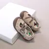 2026 Verão Outdoor Sapatos Infantis Sandálias Infantis Biqueira Fechada Tamancos Infantis Vazados Respiráveis Sapatos de Praia para Meninos Sola Macia