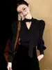 Nuevo estilo 2026, blusa de lunares estilo francés con mangas fluidas, un top chic y elegante para mujer
