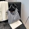 Bolsa Tote de Lona Estampada Casual Grande Capacidade Moda Verão 2025 Listrada para Mulheres
