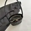 Bolso de Mano Cuadrado Pequeño Estilo Coreano de Moda Transfronterizo para Mujer, Bolso de Hombro de Tejido Ligero de Lujo Nuevo Verano 2026, Bolso de Hombro de Moda