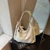 Bolsa Transversal de Luxo Transfronteiriça para Mulheres, Nova Bolsa de Ombro Primavera 2026, Mochila de Grande Capacidade para Trabalho e Viagem