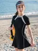 Versión coreana de traje de baño talla grande para mujer gorda mm200 kg abdomen delgado cubierta suelto conservador chica traje de baño para aguas termales estudiantes