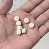 Acessórios para Joias Marfim Fruta Esculpida Flor Rosa Lótus Contas Espaçadoras Semi-Acabadas Contas para Montagem de Pulseira DIY Contas Soltas Acessórios