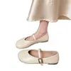 Sapatos baixos estilo retrô francês, novos para o verão de 2026, versáteis, bico redondo, planos, macios, sapatos Mary Jane para mulheres