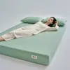 Roupa de Cama para Dormitório Estudantil Cor Sólida 100% Algodão Lençol com Elástico Capa de Colchão Cobertura Total Elástico Saia Raiseda Lençol com Elástico Conjunto de Três Peças Capa Protetora
