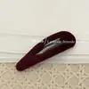 Grampo de Cabelo Triangular de Tecido Vermelho Escuro, Presilha Retangular Versátil Retro, Grampo Elegante para Franja, Grampo para a Parte de Trás da Cabeça