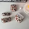 Funda de Auriculares con Estampado de Leopardo y Diseño de Concha de Moda Estuche Protector para Auriculares Bluetooth Airpodspro5 Airpods de 4ª Generación Airpods3