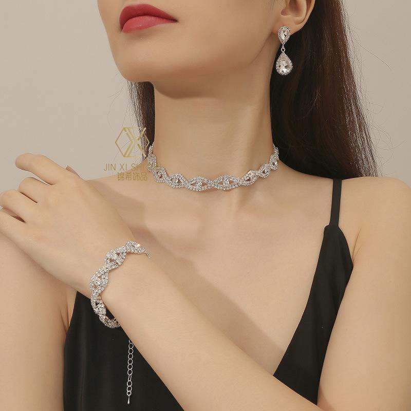 定制款式三十二-银色 模特图.JPG