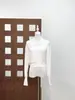 Design de Nicho Estilo Shen Jie 26Ss Tricô Reversível com Decote V, Renda com Corrente Bordada, e Saia Longa