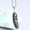 Guerreiro de Aço Personalidade Vintage Joias Masculinas e Femininas Atacado Pingente Takahashi Wulang Pingente de Colar Pena em Aço Inoxidável