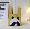 Directo de fábrica bolsa tejida transfronteriza bolsa tejida portátil bolsa de mano de dibujos animados de panda bolsa de regalo se puede formular