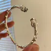 Pulsera Trenzada Retorcida para Hombres y Mujeres, Muñequera Retro de Personalidad Resistente, Diseño de Nicho Moderno, Joyería Hip-Hop Punk de Estilo Abierto