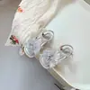 Zapatos de Princesa con Flores para Niñas Sandalias de Playa Abiertas para Niñas Verano 2025 Nuevos Sandalias Infantiles Francesas de Suela Suave Antideslizantes