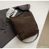 Bolsa vintage de grande capacidade para outono e inverno feminina 2023, nova moda, estilo ocidental, bolsa de ombro versátil, bolsa de camurça da moda