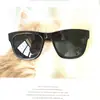 Película de Color Nuevo 2023 Chile Pequeño Gafas de Sol para Mujer Coloridas Reflectantes Estilo Coreano Tendencia de Moda Gafas de Sol de Regalo