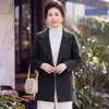 2026 Nuevos y Modernos Cárdigans Transfronterizos Otoño-Invierno para Madres, Tallas Grandes para Personas de 50-60 Años, Abrigos Versátiles Estilo Chanel