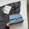 Bolso de mezclilla retro para mujer, bandolera con cadena, estilo rombal, pequeño y cuadrado, 2024