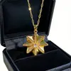 Colgante Medalla Estrella de Ocho Puntas Full Diamante Collar de Acero de Titanio para Mujer con Diseño de Nicho, Lujo Ligero y Sensación de Lujo, Cadena para Clavícula