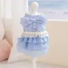 Vestido de Tração de Seda Xadrez Gato Neuro Primavera/Verão Saia Plissada com Mangas Pequenas Volantes para Cães Pequenos Roupa para Pet