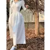 Vestido Preto de Manga Longa para Mulheres Outono 2023 Novo Estilo Francês Aparência Afinando a Cintura Saia Estilo Hepburn