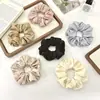 Elástico de Cabelo Versátil Estilo Francês de Seda Gelada Ultra Macio com Alto Valor Estético e Acabamento Brilhante, Scrunchie para Mulheres com Elegância Despojada, Corda para Coque Baixo