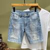 Shorts Jeans Masculino Verão Novo Pintura Spray de Alta Qualidade Marca Jovem Tendência Rasgado Cinco Pontos Calças Largas Retas Pequenas