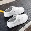 Sapatos de condução femininos White Pillow Crane, sapatos baixos finos de verão adequados para prática de direção, sapatos macios especiais para o nível 2 do teste de direção