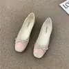 Sandálias Rasteirinhas Estilo Chanel Fadas Femininas Verão Novo Boca Rasa Francesa Solado Macio Sapatilhas Sapatos de Ervilha para Gestantes